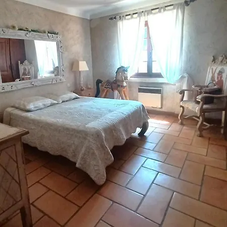 Naphina, A 2.5 Km Casa de Férias La Croix-Valmer